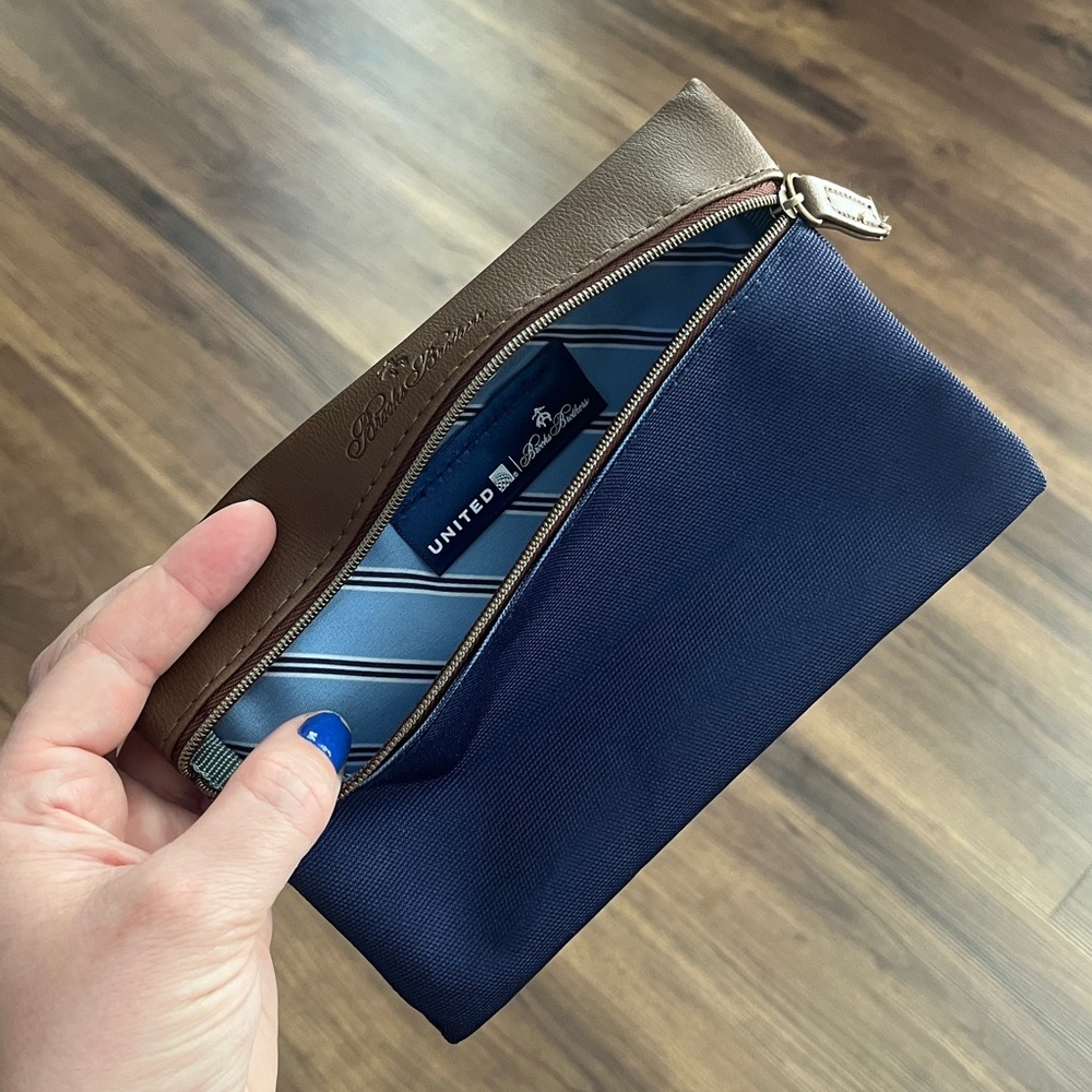 Brooks Brothers Blue & Brown Zipper Pouch with Stripped Interior